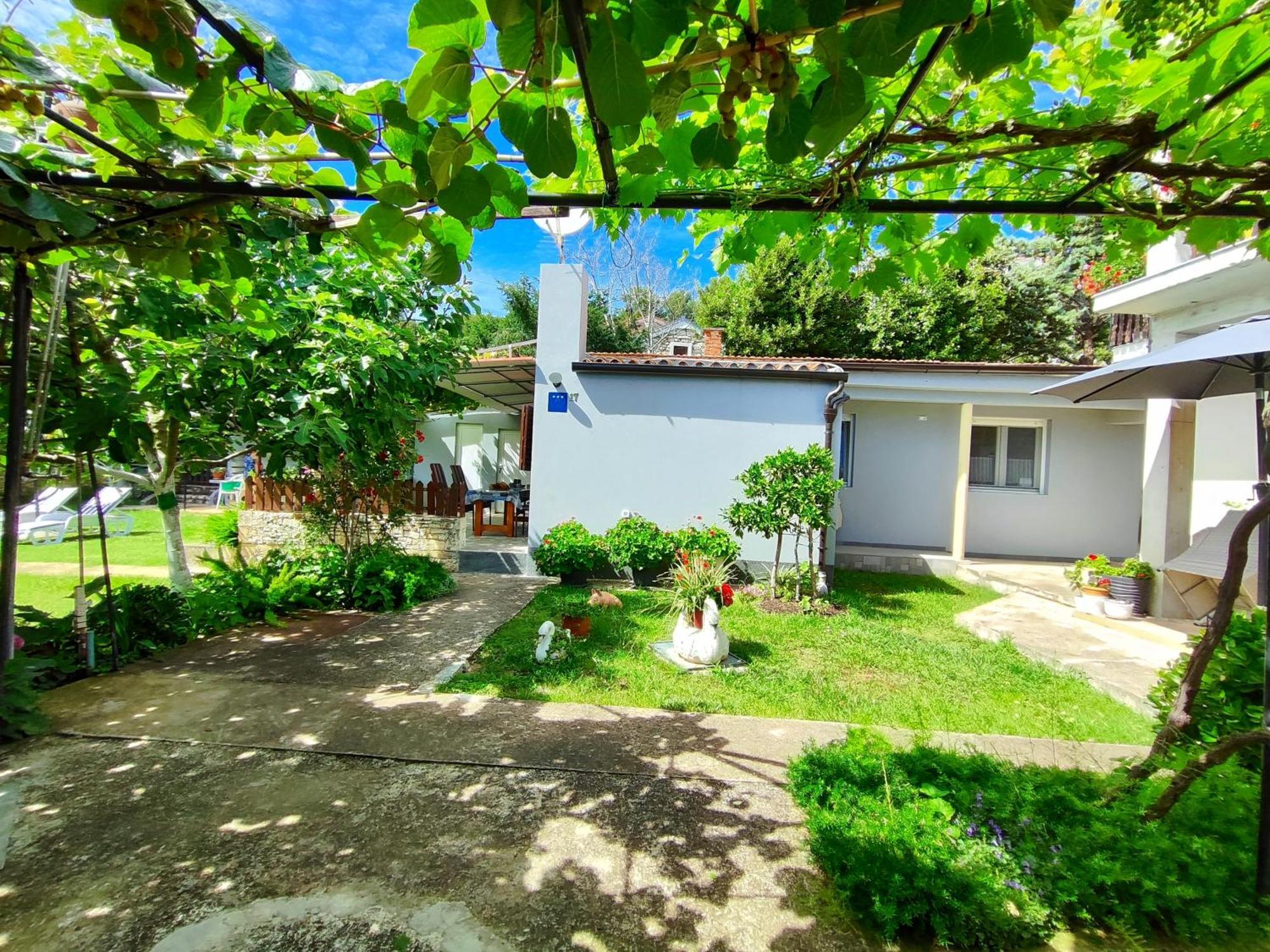 Apartments Pavao 1402 Pula Luaran gambar